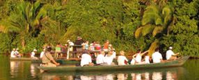 2023 Christmas Brazil Tour<br />
Iguazu Falls & Amazon River Cruise from Manaus
